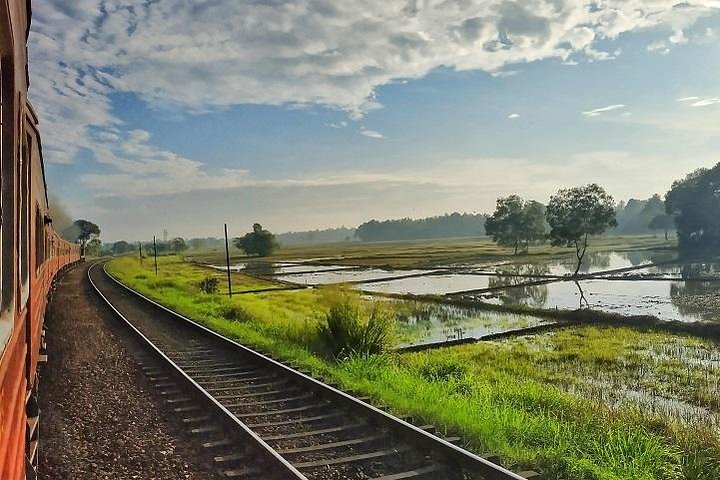 Habarana - Colombo train ride 